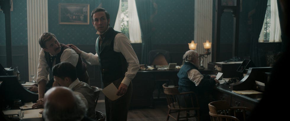 How Tobias Menzies Went Back to 1865 For 'Manhunt'