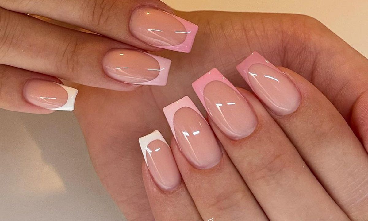 Manicura francesa rosa en degradado las uñas clásicas más cute