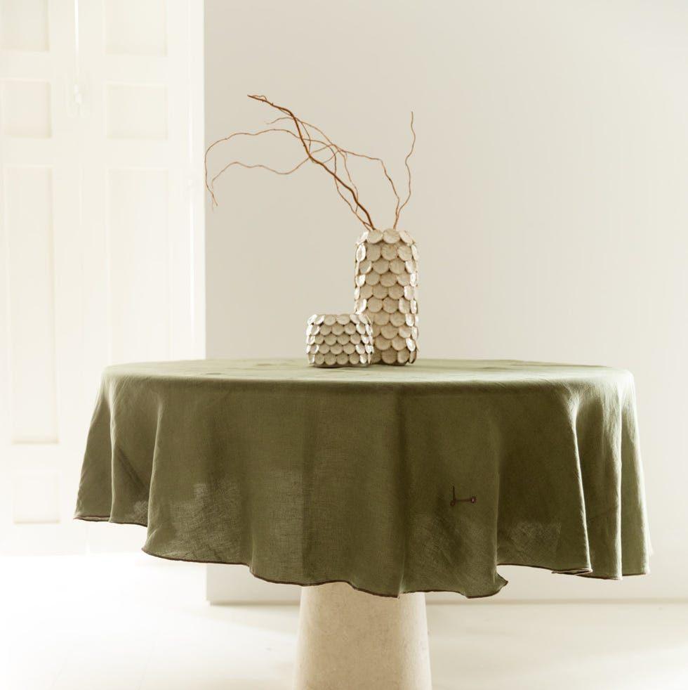 linen tablecloth in green linen tablecloth in green