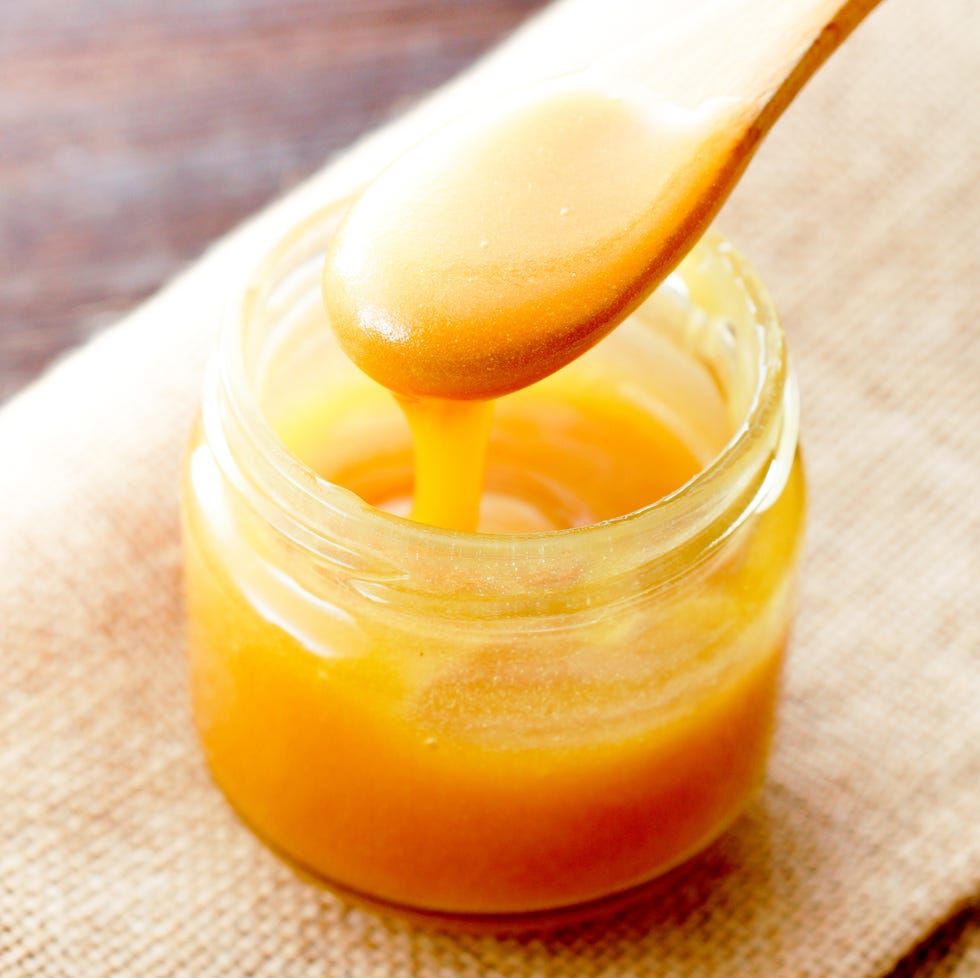 Manuka honey. Superfood. manuka honey
