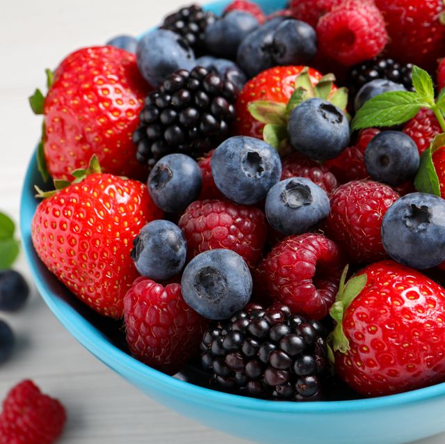 bowl of mixed berries