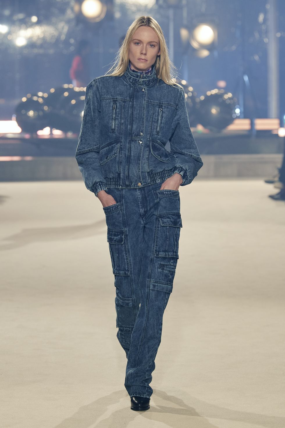 tendenza denim jeans  jeans moda autunno inverno 2022 2023