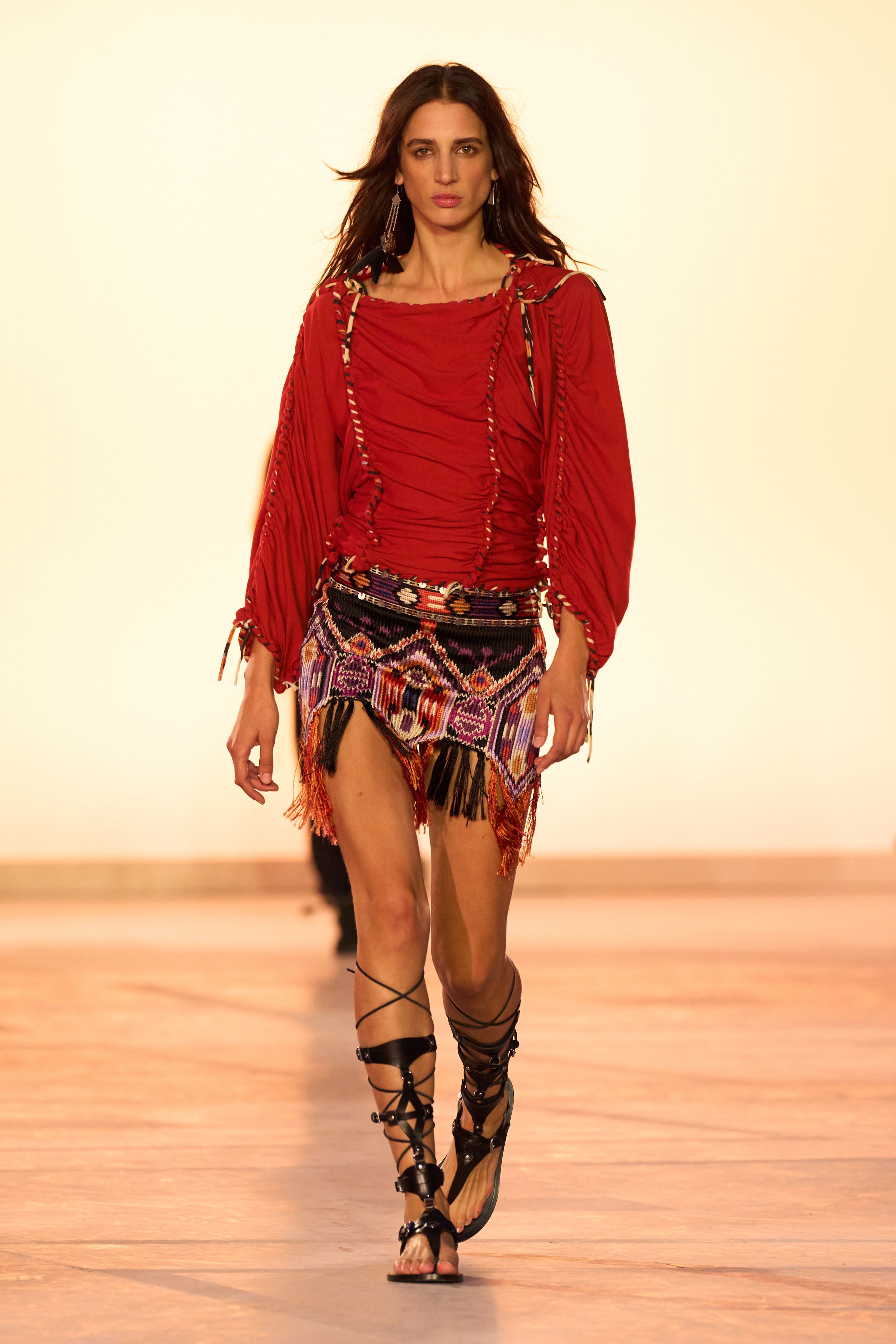イザベル マラン（ISABEL MARANT）」2025春夏コレクション