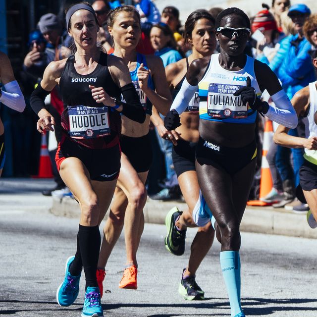 Molly Huddle women's pack of runners in the Olympic Marathon Trials in Atlanta in 2020.