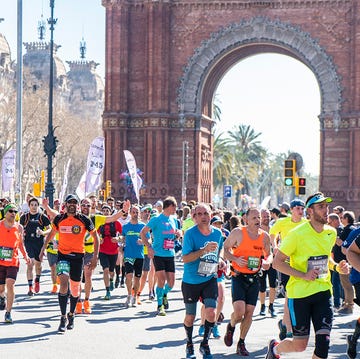 El calendario de carreras populares de Barcelona en 2025 El calendario del running de Barcelona y su provincia estará en 2025 lleno de citas clásicas como la Cursa de Bombers, Cursa de la Mercè o Cursa dels Nassos, y arranca fuerte con la Mitja Marató y la Maratón de marzo