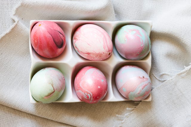 Easter craft ideas: How to make marbled eggs