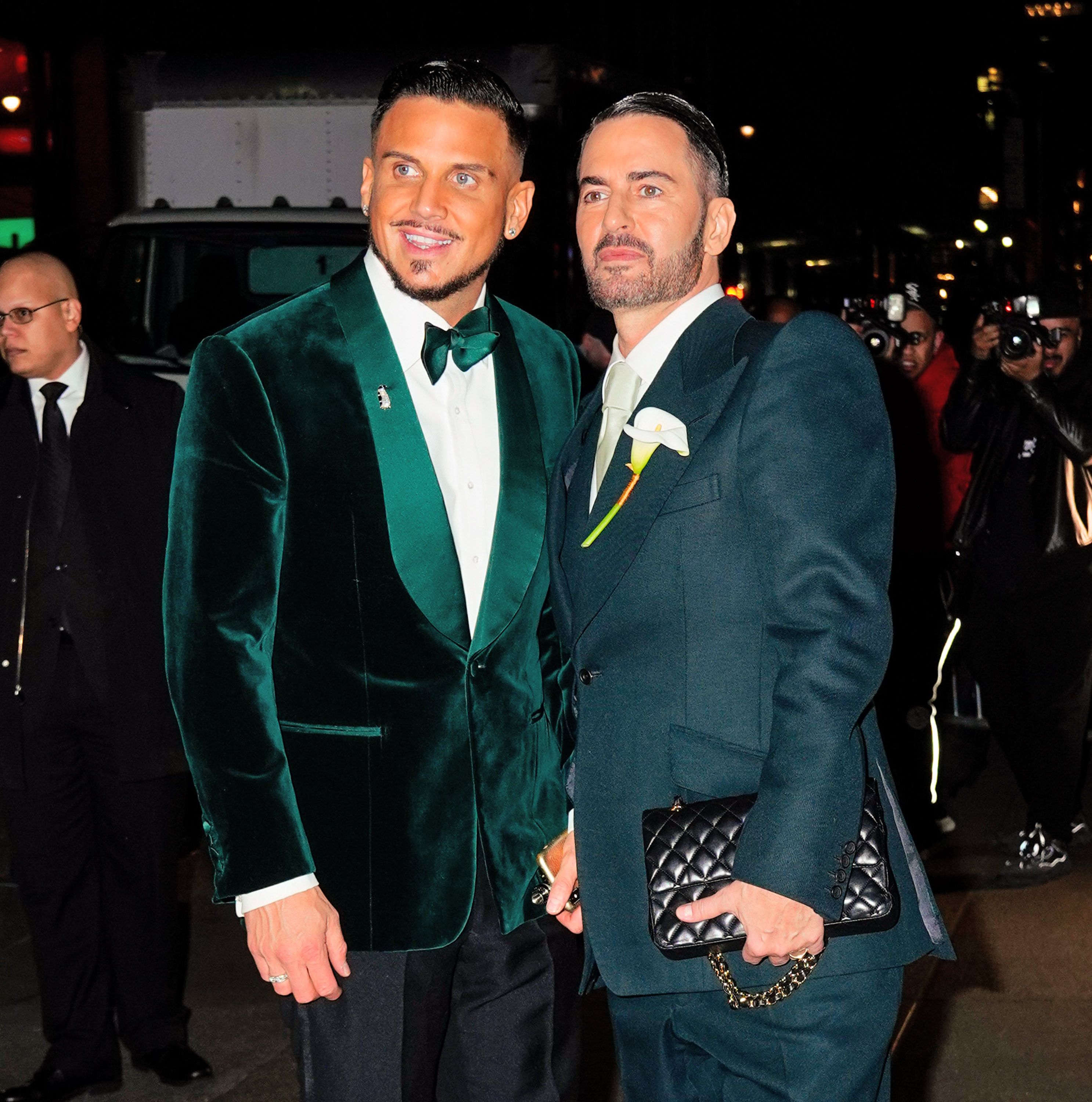Designer Marc Jacobs marries Char Defrancesco in glitzy NYC fashion - Los  Angeles Times