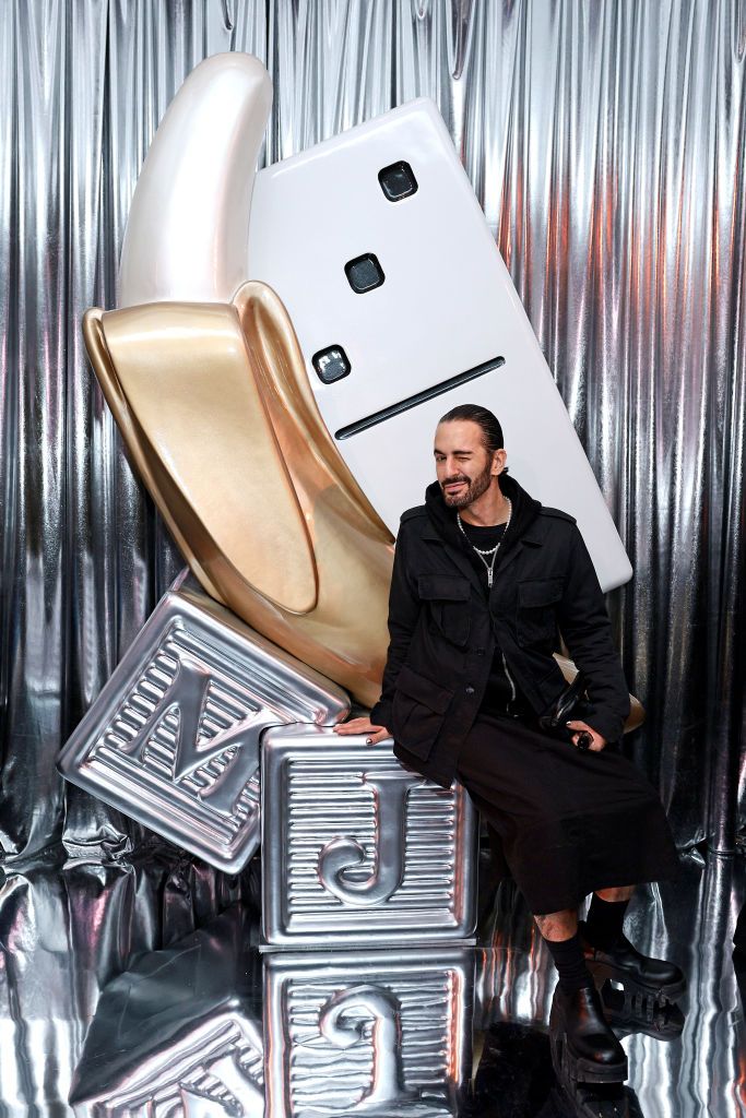 Marc Jacobs Revived His Early-Aughts Party Tricks at His “Perfect  Fragrance Fete