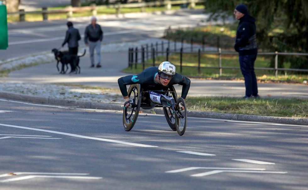 marcel hug, swiss paralympic athlete and wheelchair racer, in the 2021 nyc marathon