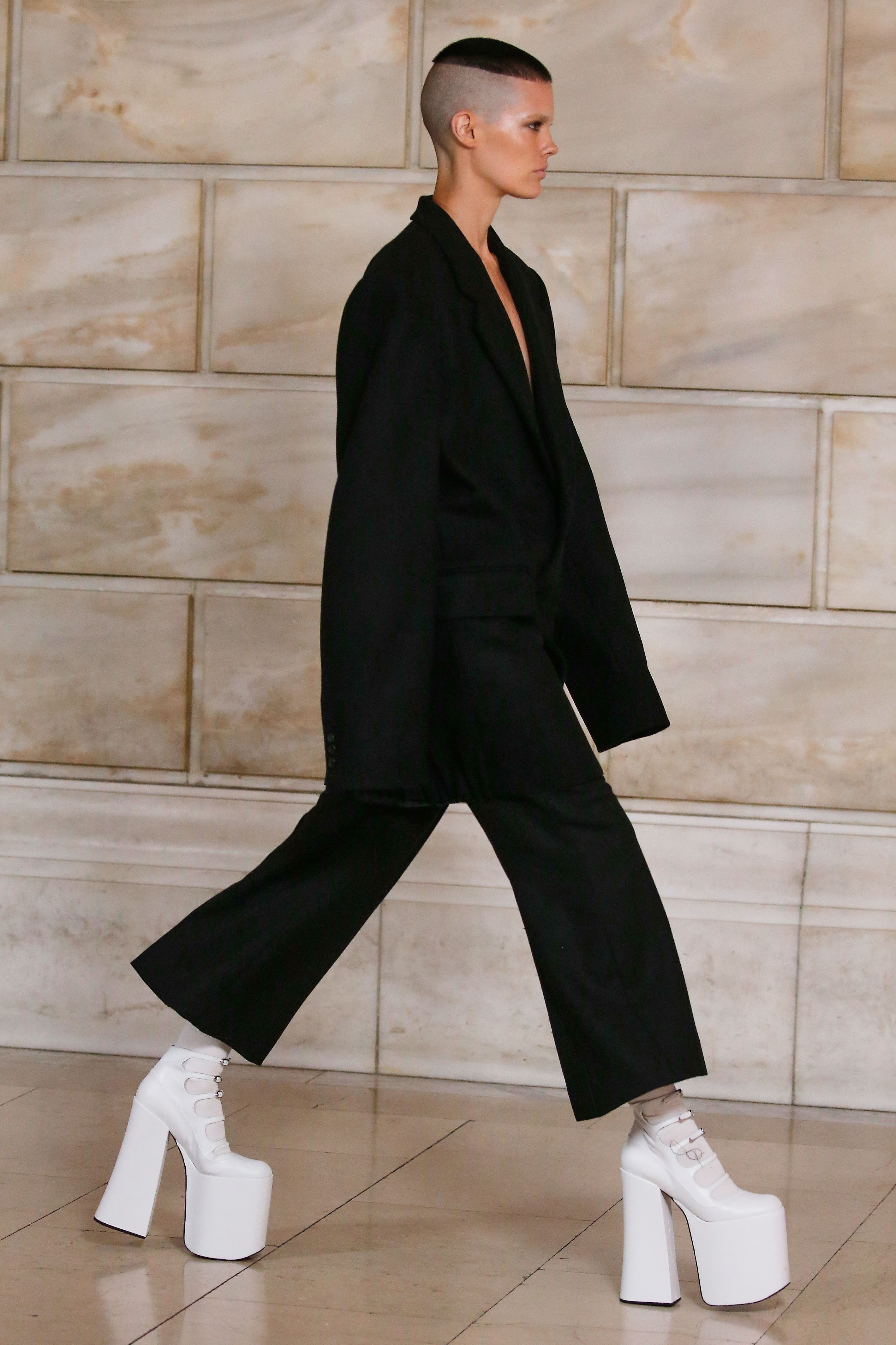 マーク ジェイコブス（MARC JACOBS）2022秋冬コレクション