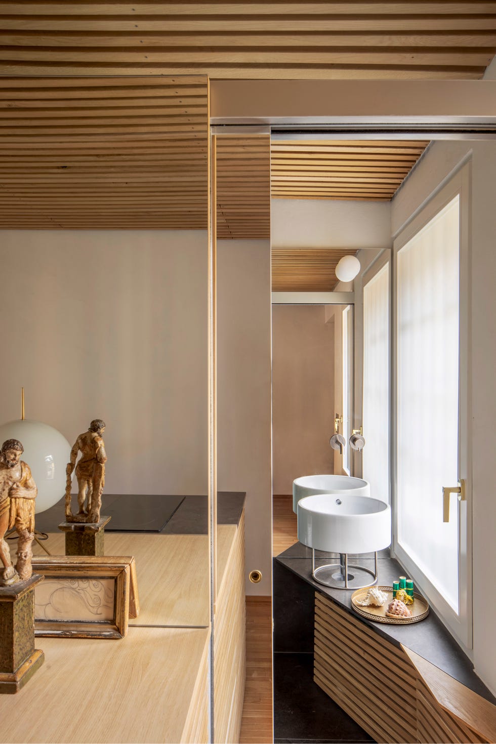 marco lavit milan apartment bathroom