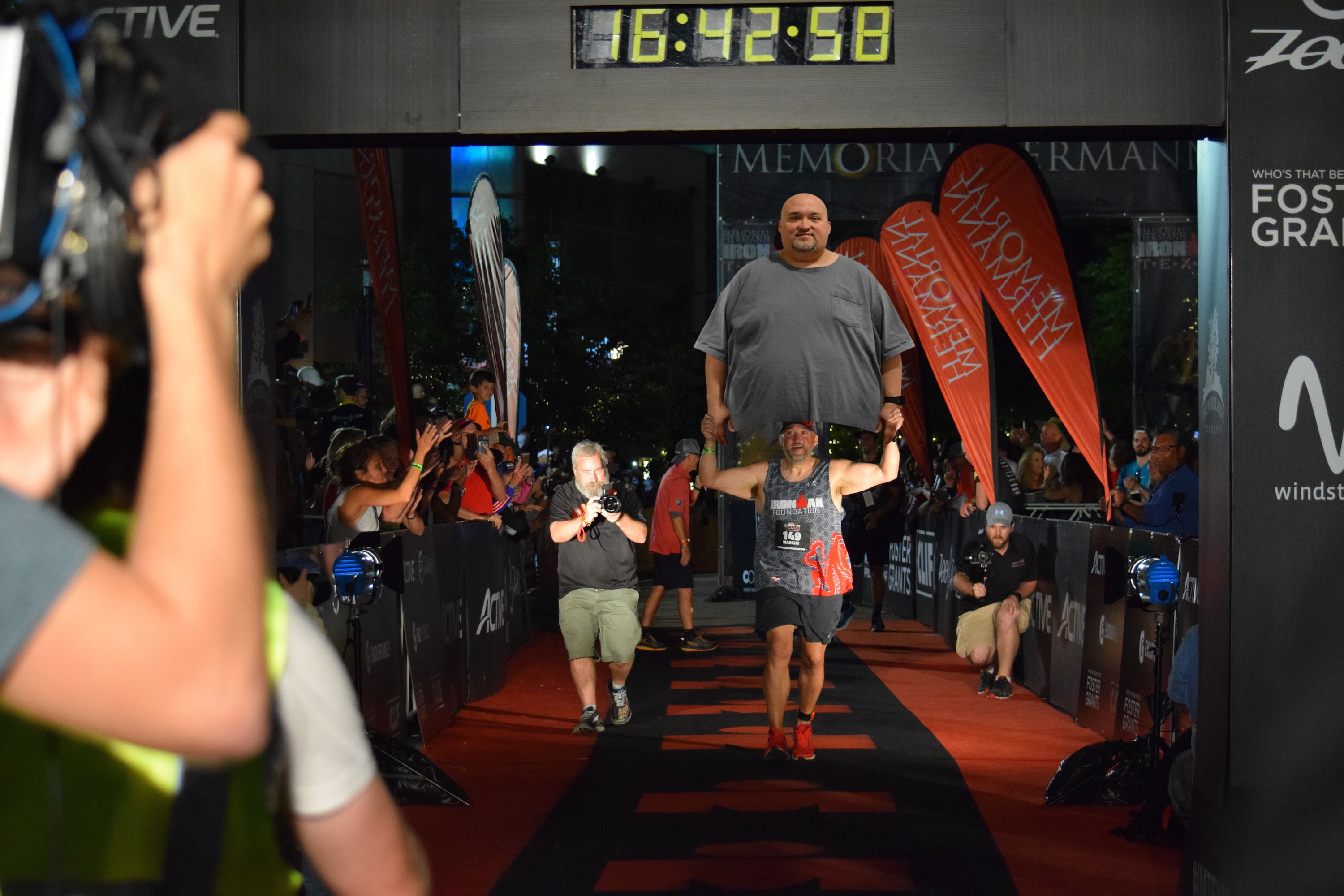 NFL Lineman Drops 85 Pounds, Crushes Ironman Triathlon