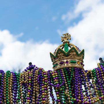 mardi gras traditions  beads and king crown