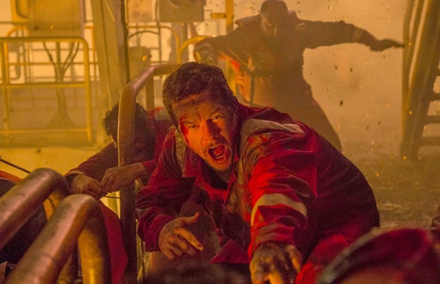 Marea negra (2016) Mark Wahlberg