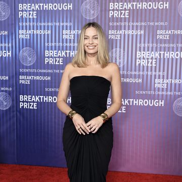 the tenth breakthrough prize ceremony arrivals