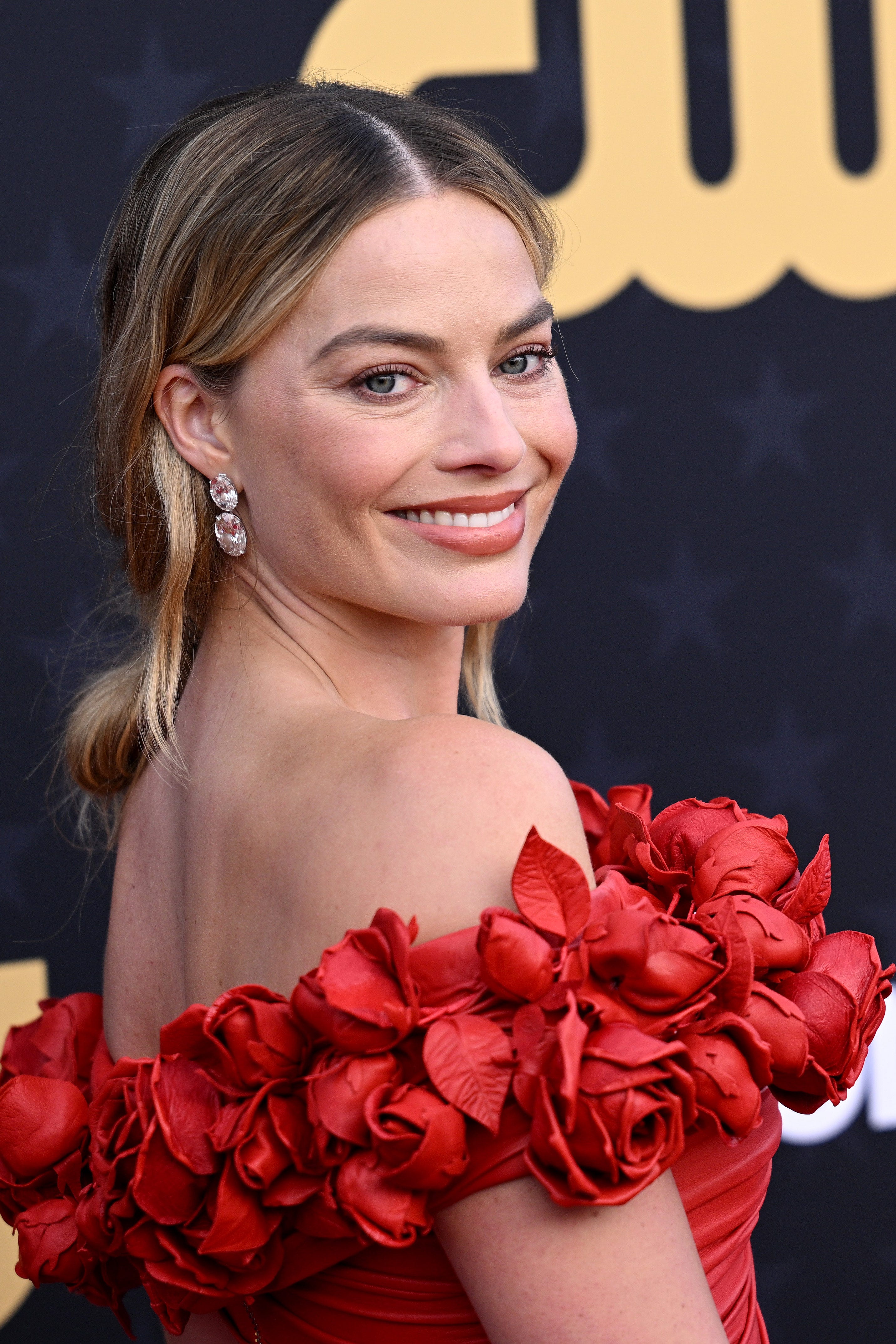 8. Critics' Choice Awards 2024: The Best (And Boldest) Dresses - c8gw1co