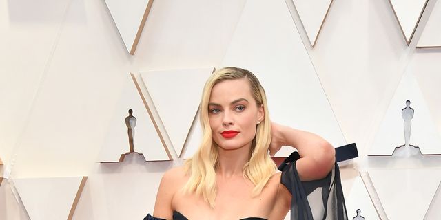 Oscars 2015: Margot Robbie's royally-inspired $1.5 million necklace