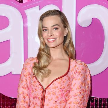 margot robbie attends a photocall on july 13, 2023 in london, england