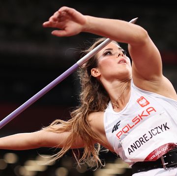 la atleta polaca maria andrejczyk, plata en jabalina en tokio 2020