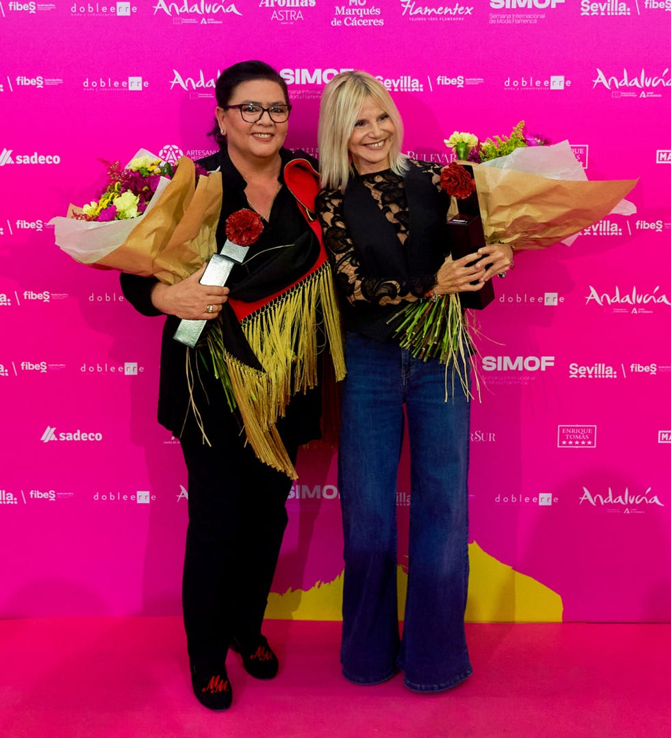 la cantante y la hija de la duquesa de alba, premiadas en el simof