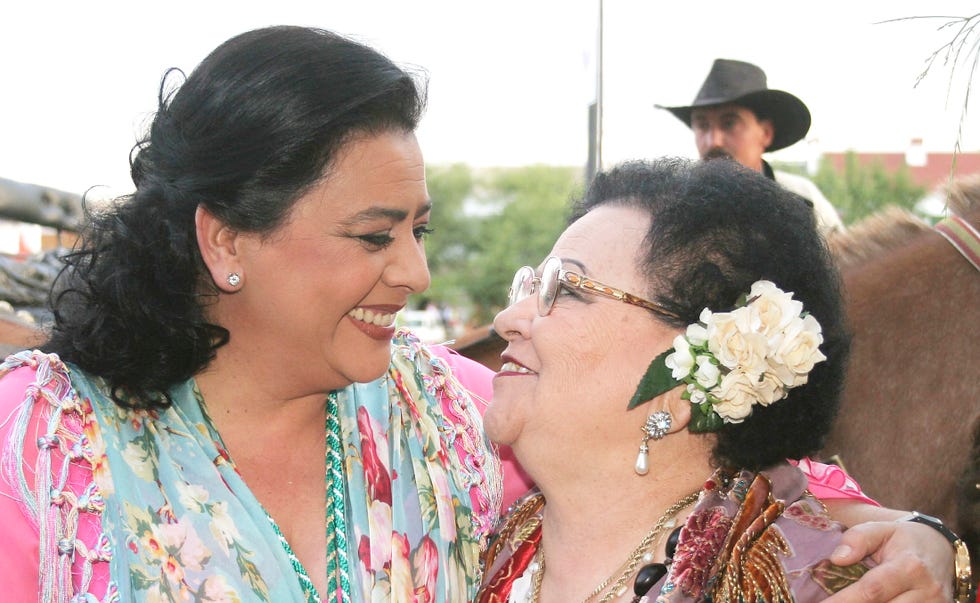 llas joyas de maria del monte y su madre