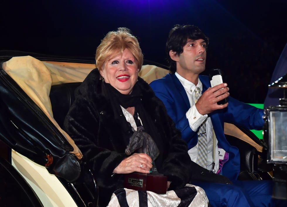 la cantante con su hijo alejandro