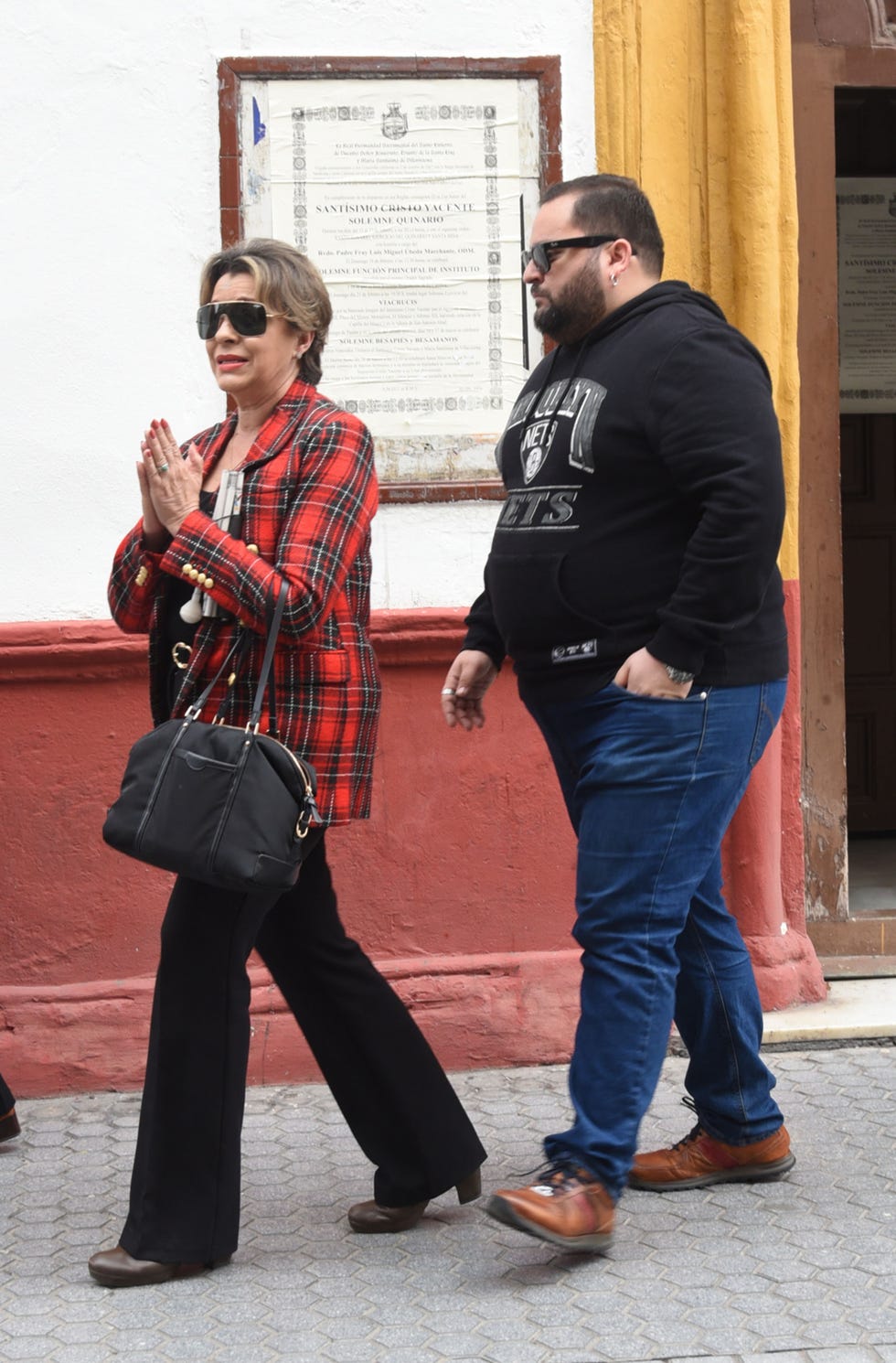 la madre y el hermano de antonio tejado en sevilla