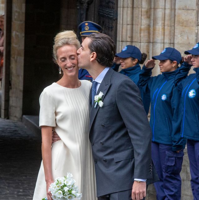 La novia española de los vestidos más bonitos para una boda civil