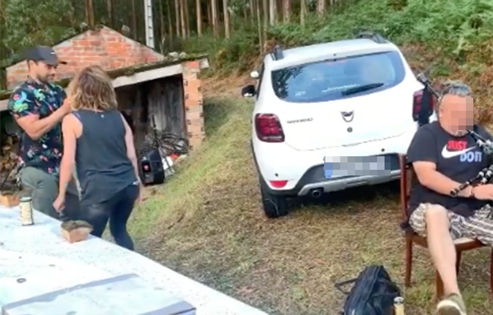 maría patiño se marca una muñeira y no se le da nada mal