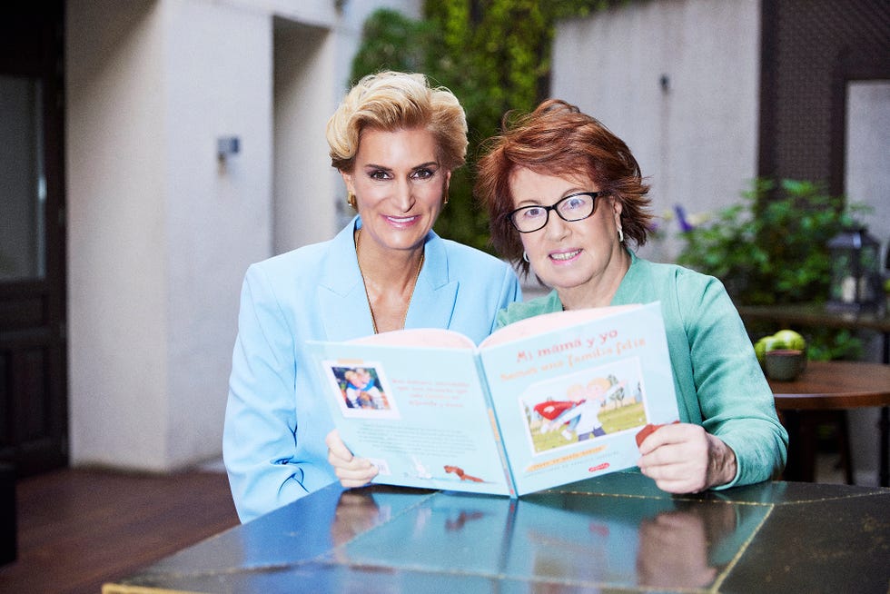 maría zurita posa para su entrevista con rosa villacastín en diez minutos