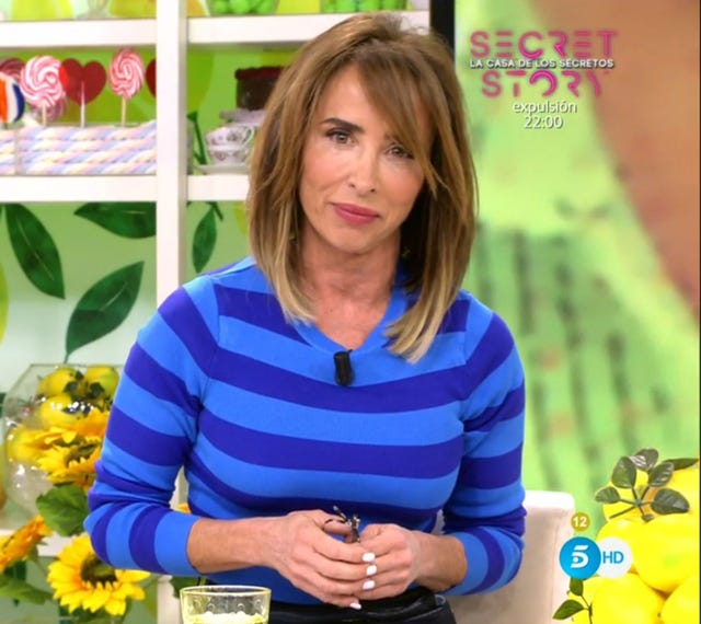 la presentadora ha sorprendido a su compañera con un obsequio inesperado