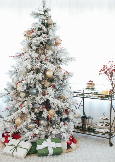 How Interior Designers Decorate Their Christmas Trees