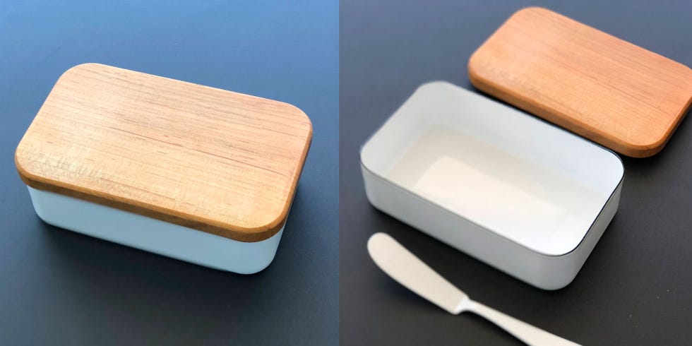 Tableware, Rectangle, Cutting board, Wood, Serveware, Food, Soap dish, Dish, Plastic, Kitchen utensil, 