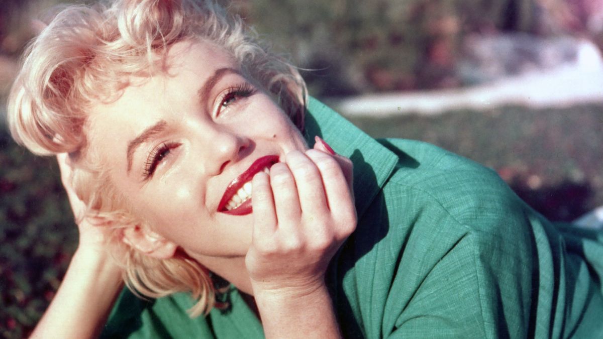 How Did Marilyn Monroe Die? Theories About JFK, RFK, FBI, CIA - Parade