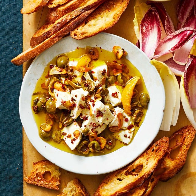 herbed white bean dip with crostini and vegetables