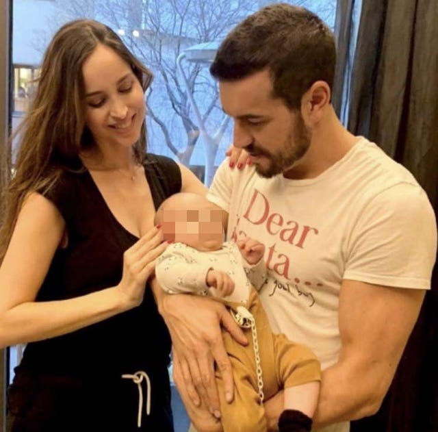 Mario Casas, Lorena Van Heerde