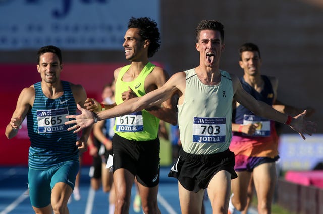 graf8012 nerja mÁlaga, 26062022  los atletas mario garcía d, seguido de ignacio fontes i y mohamed katir c, durante la final masculina de 1500 metros del 102º campeonato de españa absoluto al aire libre de atletismo, en nerja efedaniel pérez