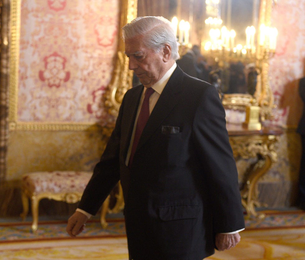 Boris Izaguirre y Mario Vargas Llosa en un almuerzo con los Reyes