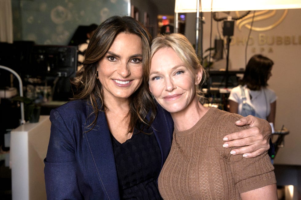 mariska hargitay law and order svu kelli giddish season 27