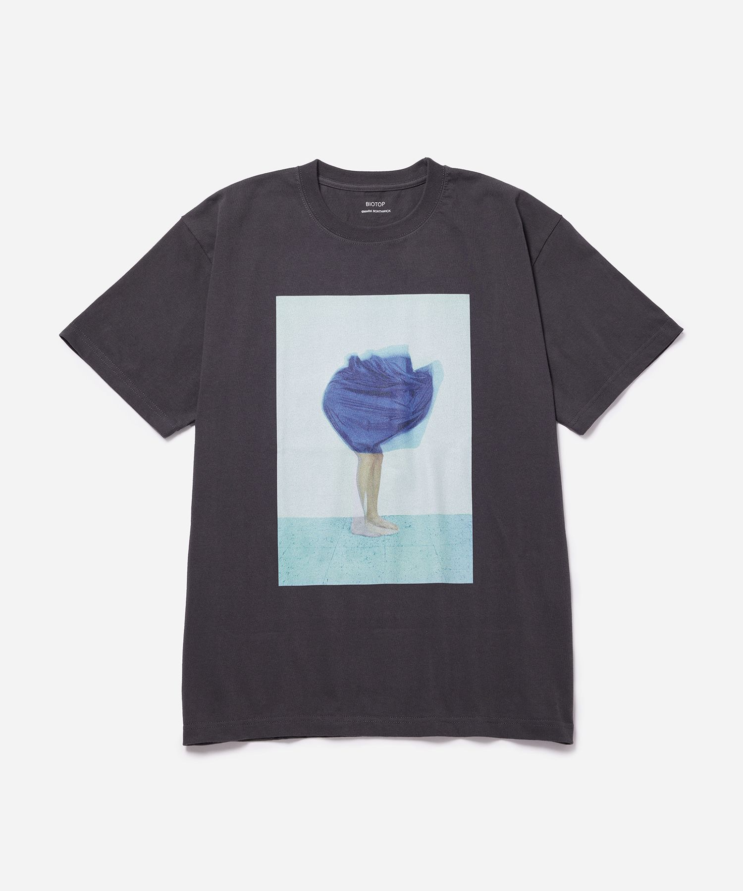ビオトープがマーク・ボスウィックのフォトTシャツをリリース
