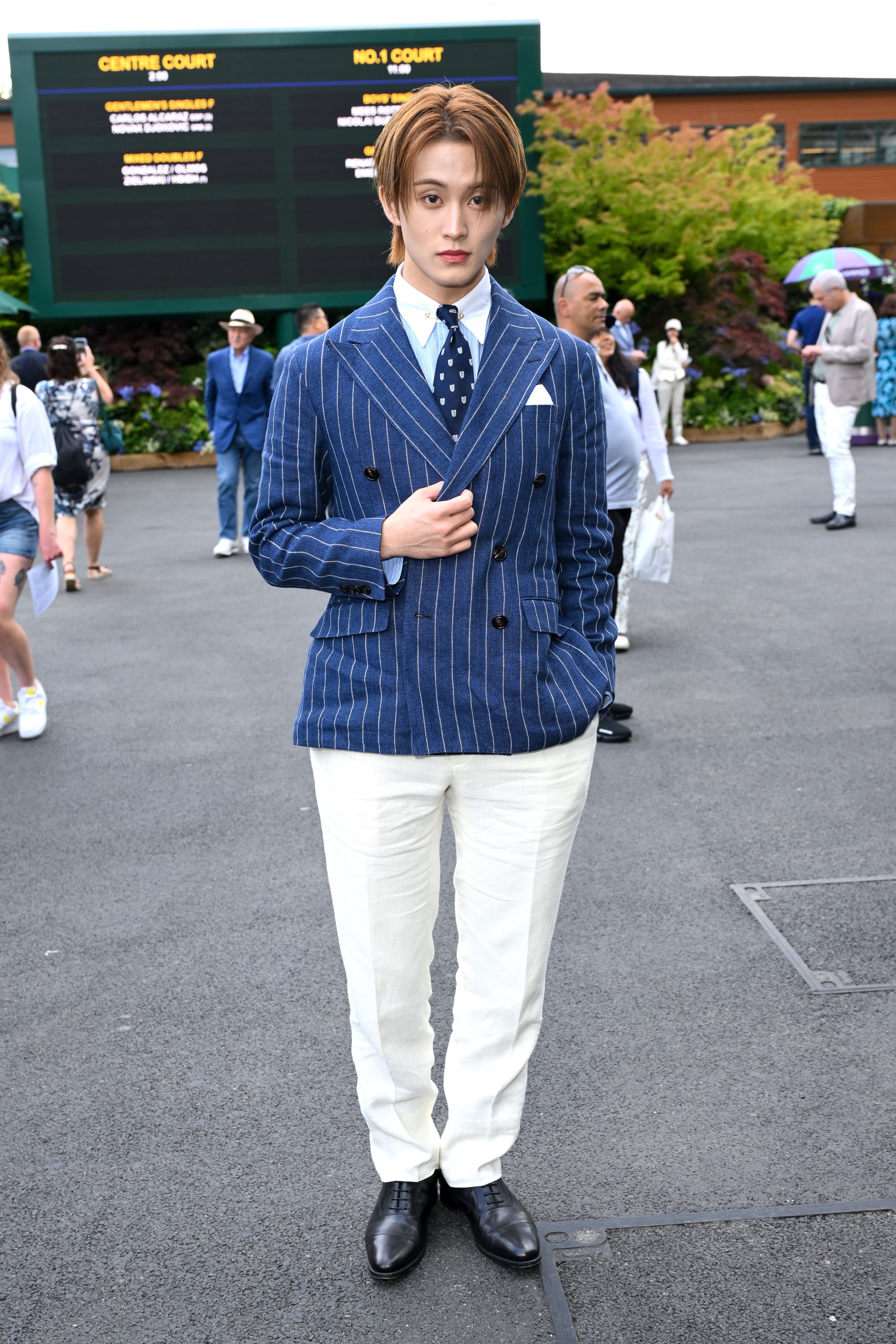 NCT マーク スペシャル mark-of-nct-attends-boucheron-
