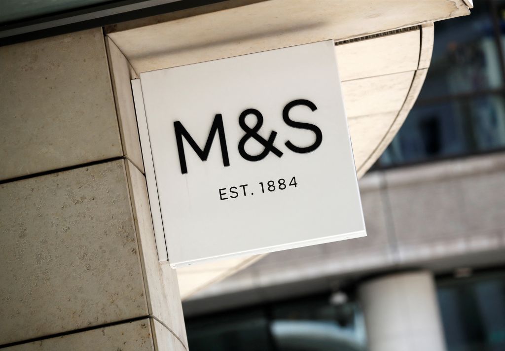 M&S shoppers rushing to buy 'perfect' £29.50 trousers and say they're  'obsessed' - Daily Record