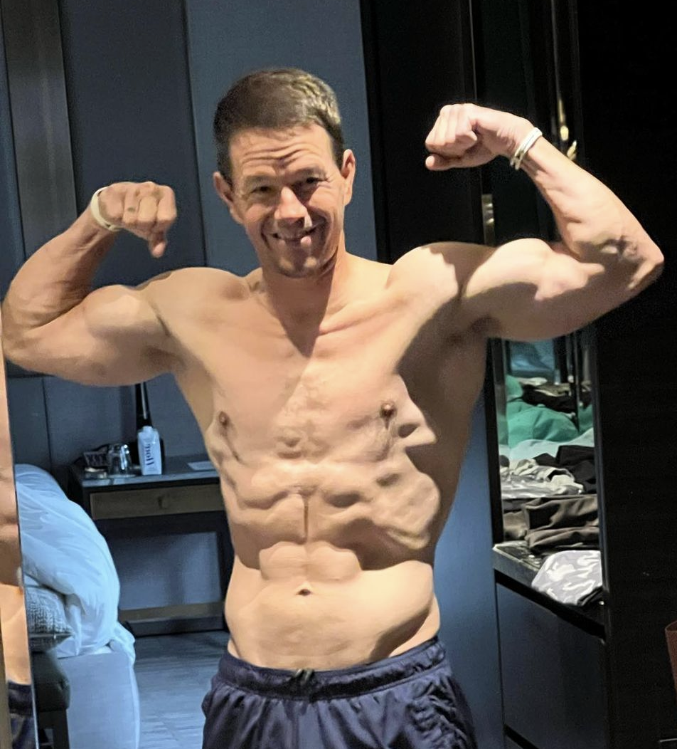 Mark Wahlberg Shows Off His Shredded Six-Pack in Shirtless Photo