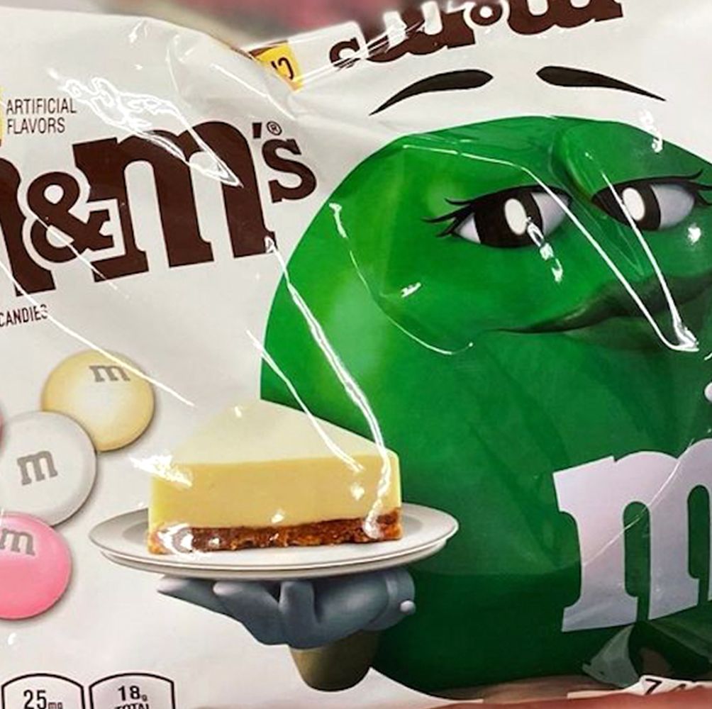 What's that white stuff in my m&ms??? : r/candy