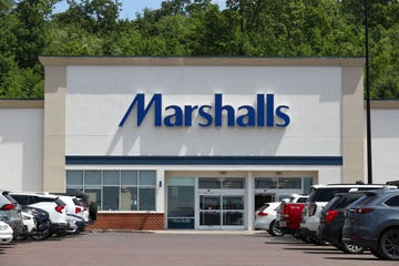 marshalls shopping tips, exterior view of a marshalls store at the buckhorn plaza