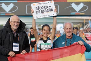 marta galimany celebra el récord de españa de maratón