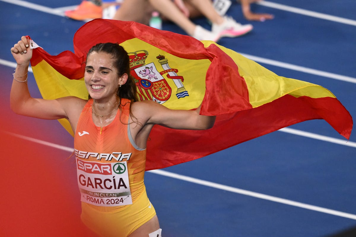 preview for Marta García, en zona mixta tras su bronce europeo y récord de España: "Me alegro de haberle echado cojones"