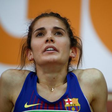 marta garcia descansa tras ganar los nacionales de 3000 metros