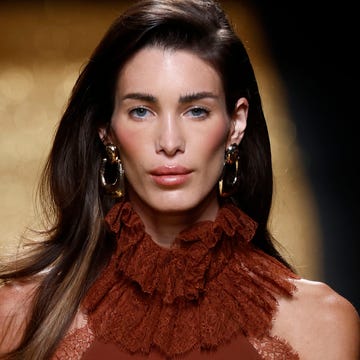 Marta Lopez Alamo la mujer de kiko matamoros desfila en la madrid fashion week