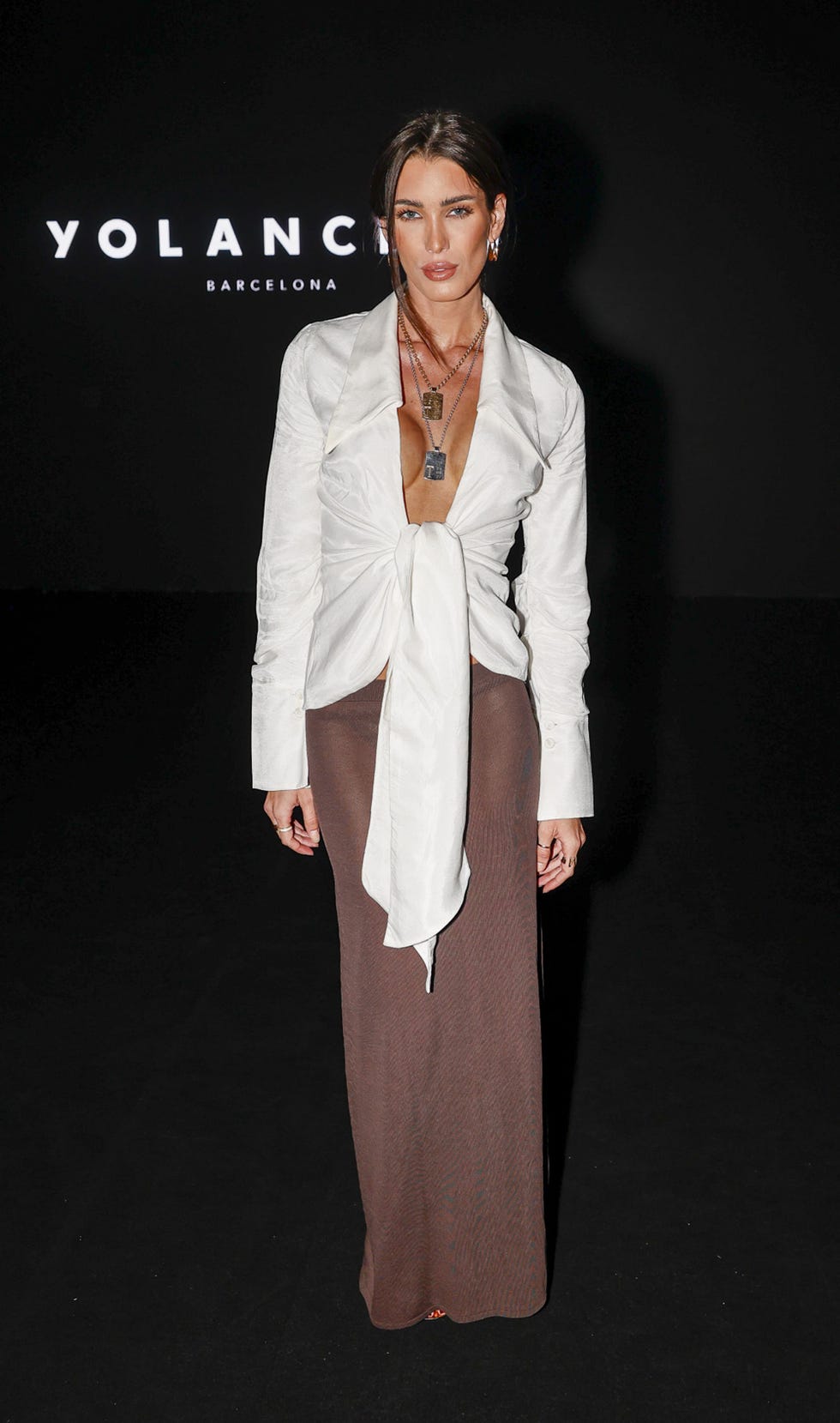 la mujer de kiko matamoros en el desfile de yolancris